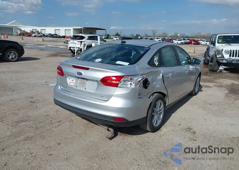 2018 Ford Focus Se z USA, uszkodzony, nr VIN 1FADP3F29JL262287